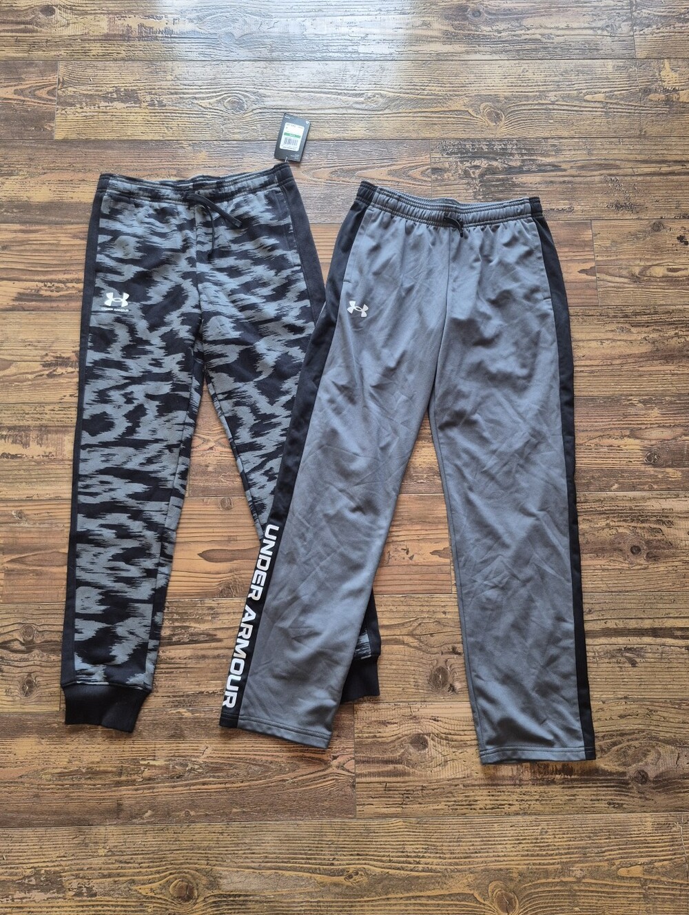 Boys Size Large Under Armour Clothing Lot - Picture 7 of 7